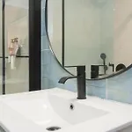 Riverfront Apartment Lissabon